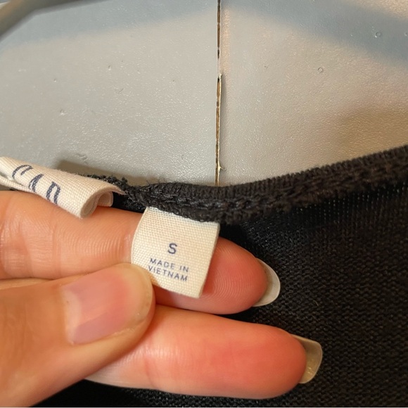 Gap Black tie shoulder Tank Top small - Picture 5 of 9